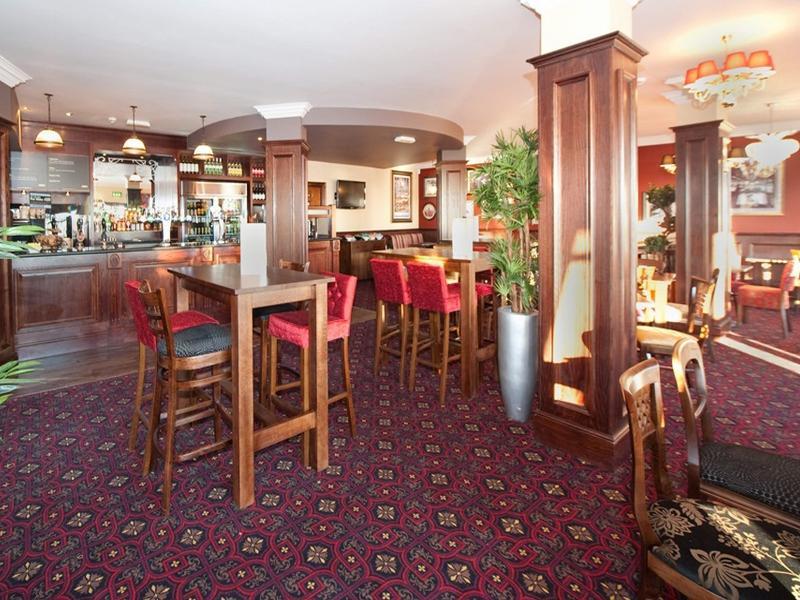 Hôtel Best Western Foley Arms à Great Malvern Extérieur photo